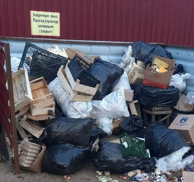 Жители Нарьян‑Мара жалуются на&nbsp;мусор от&nbsp;приезжих торговцев