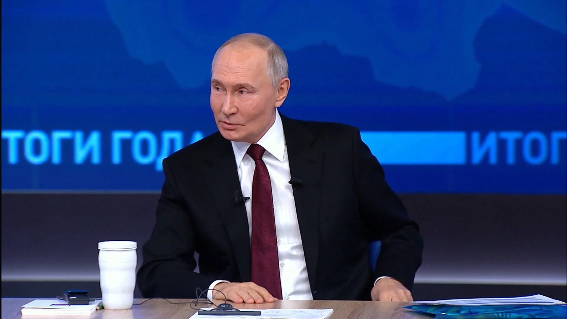 Жители Петербурга отправили почти 98&nbsp;тысяч обращений на&nbsp;прямую линию с&nbsp;Путиным