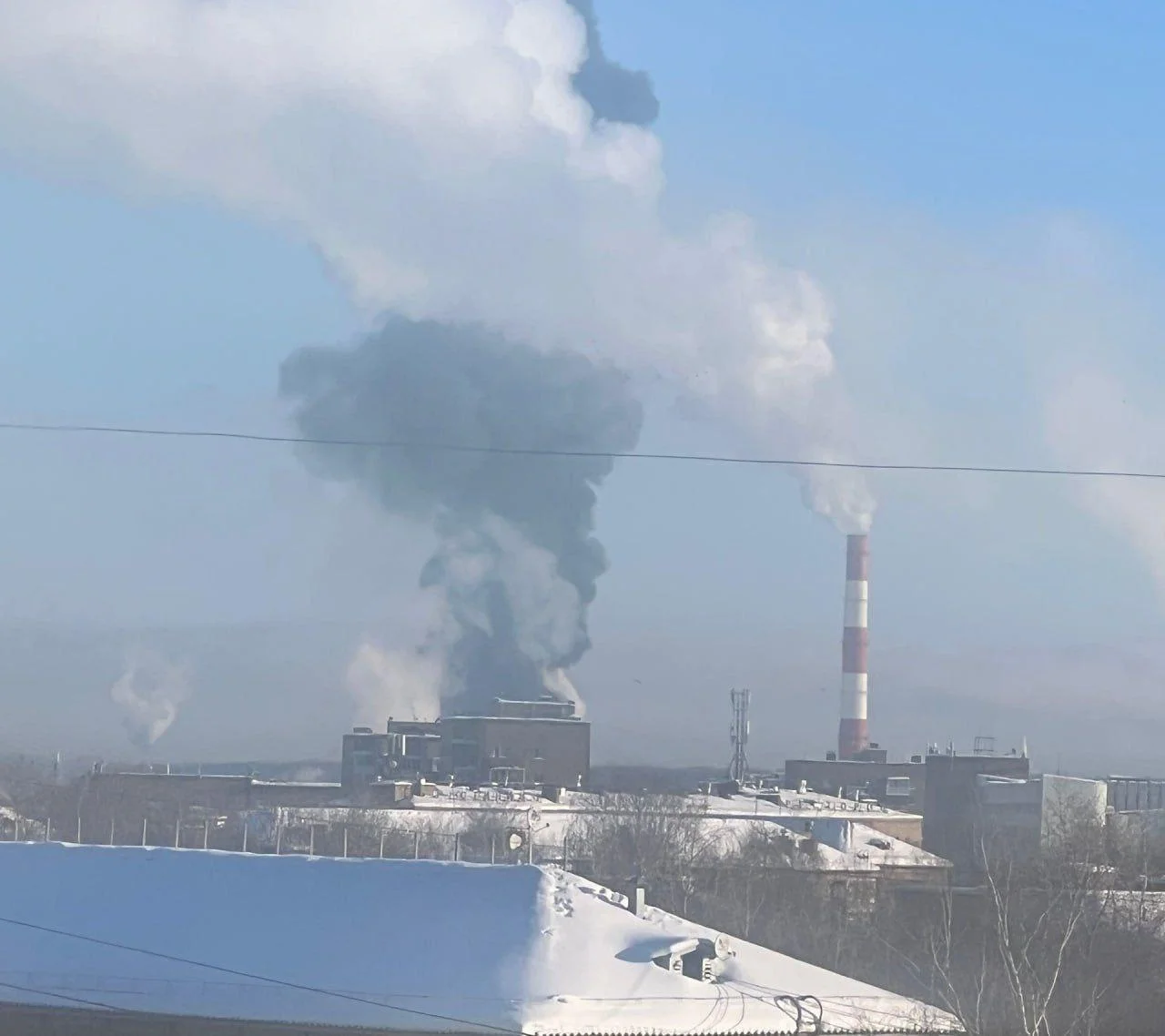 Беспилотники атаковали НПЗ&nbsp;в&nbsp;Коми